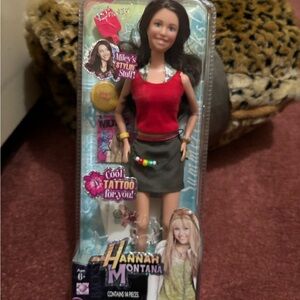 Collector item Disney Hannah Montana Doll with Red and Gray Outfit new